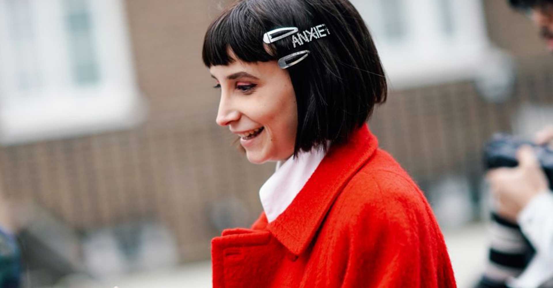 Modelo Com Cabelo Curto E Futurista